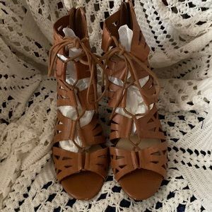 Women’s lace cut 4 inch heels, caramel color, Jessica Simpson